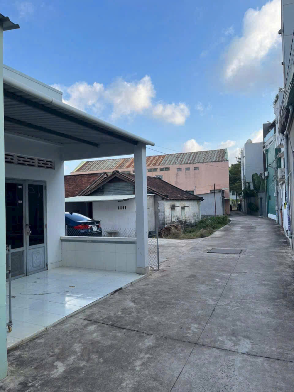 BÁN NHÀ CẤP 4 HẺM XE HƠI CÁCH MT ĐƯỜNG HUỲNH TẤN PHÁT - BÀ RỊA